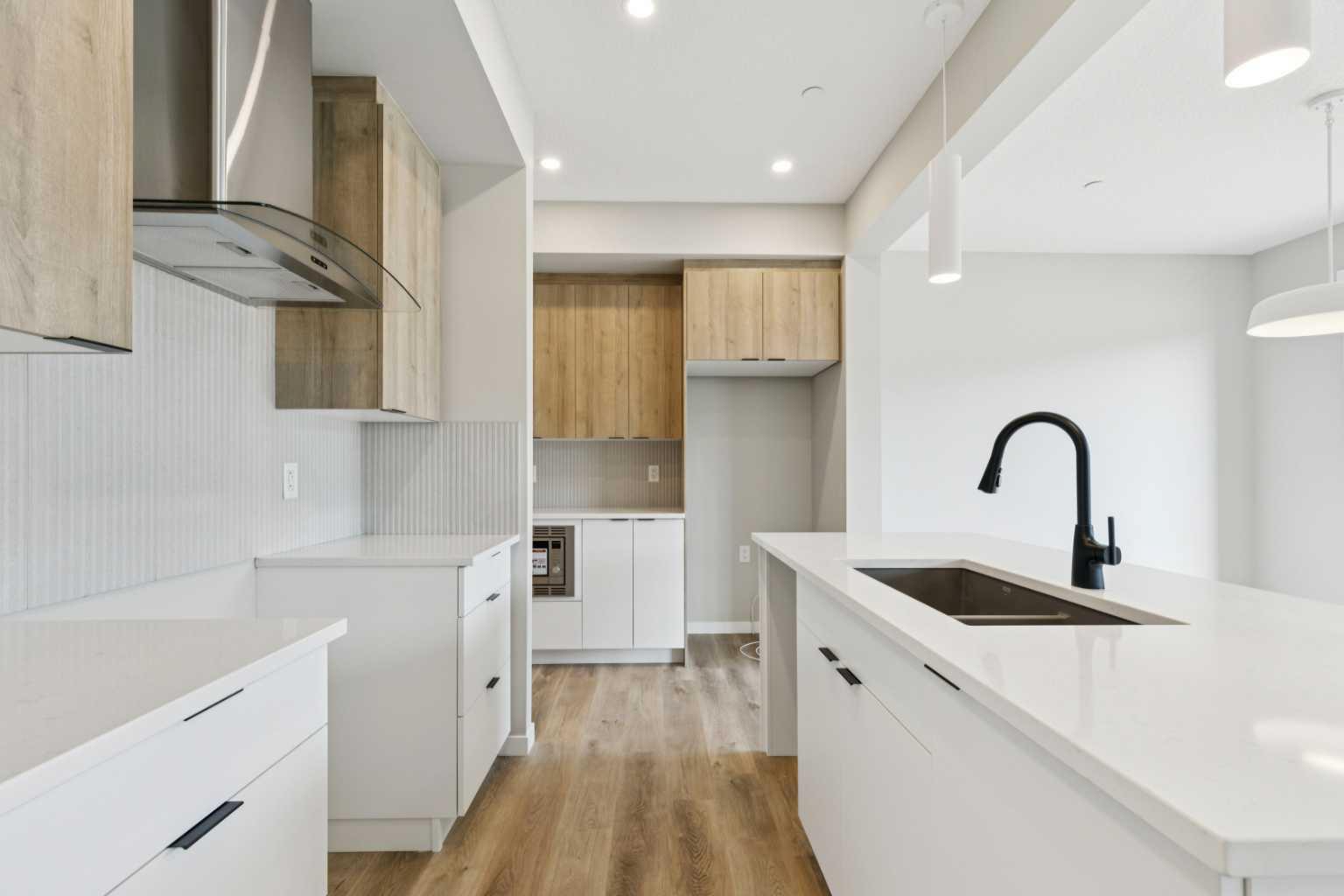 302 Hotchkiss Common SE