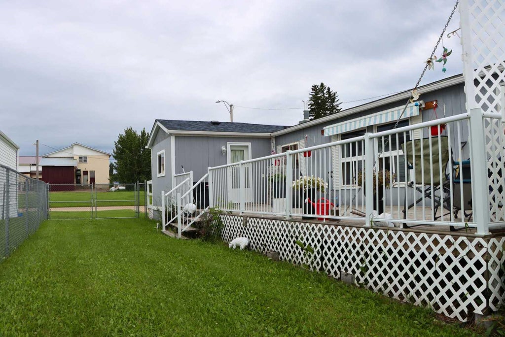 Photo of 5207 51 Avenue, Valleyview, AB T0H 3N0 (MLS # A2328720)