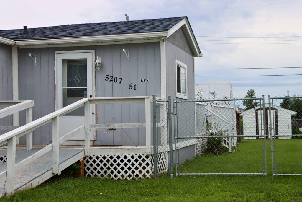 Photo of 5207 51 Avenue, Valleyview, AB T0H 3N0 (MLS # A2328720)