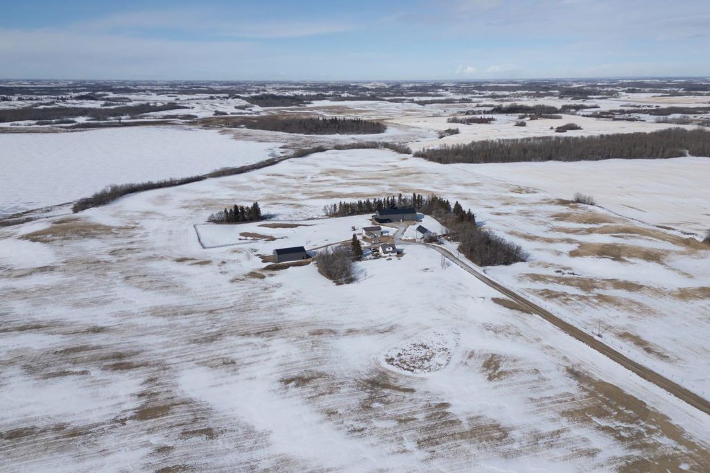 Photo of 49274 Range Road 225, Rural Leduc County, AB T0B 3M3 (MLS # A2295802)