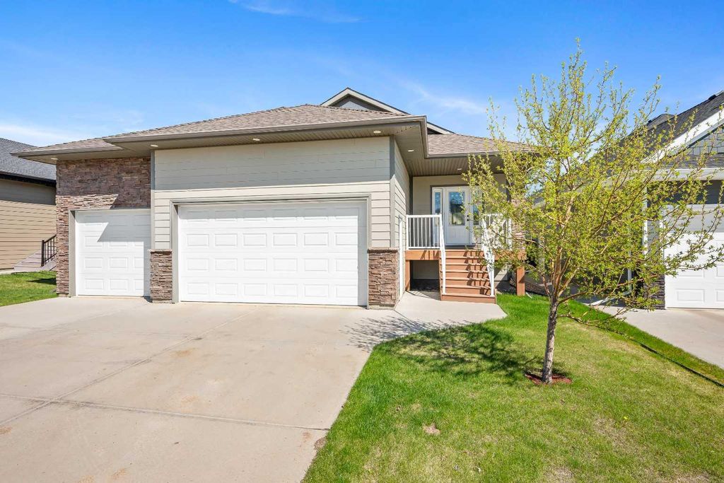 Photo of 2715 73 Avenue #6, Lloydminster, AB T9V 3L7 (MLS # A2314181)