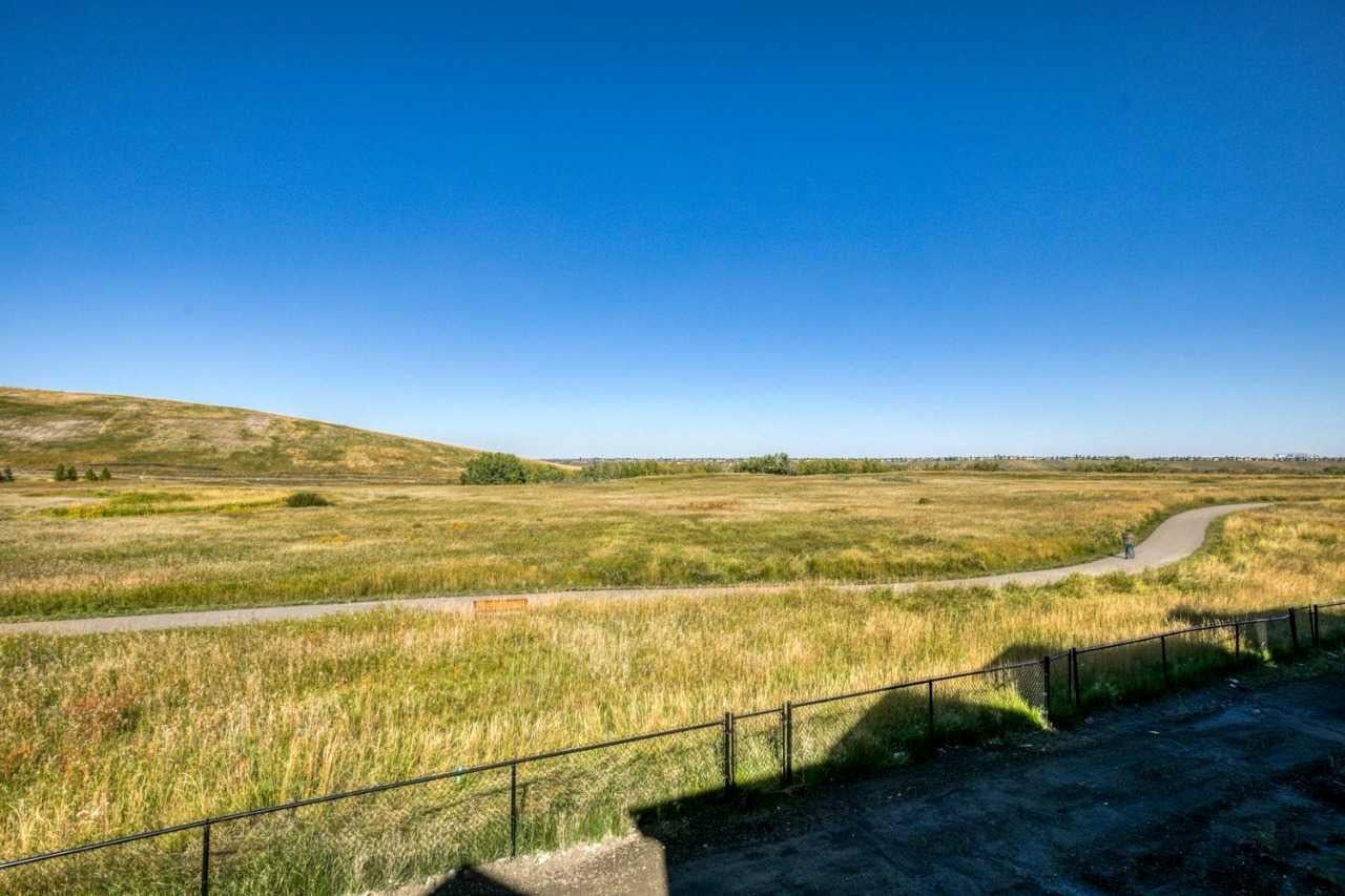 85 Walgrove Bay SE
