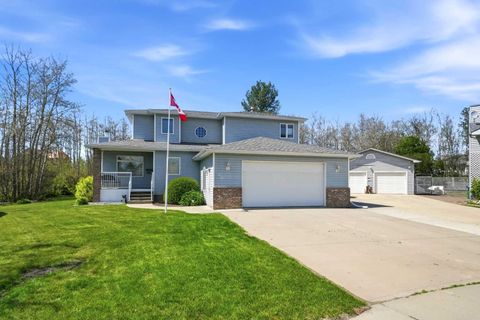 Photo of 40 Owens Close, Red Deer, AB T4N 6Y5 (MLS # A2323245)