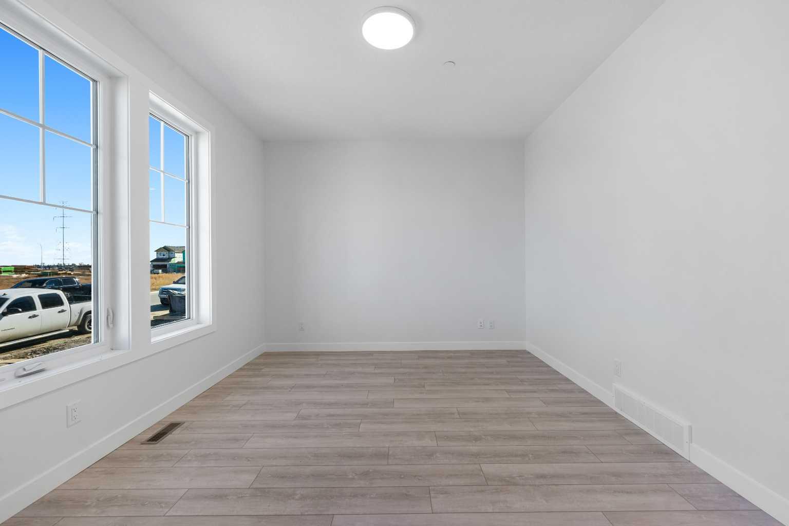 477 Hotchkiss Drive SE