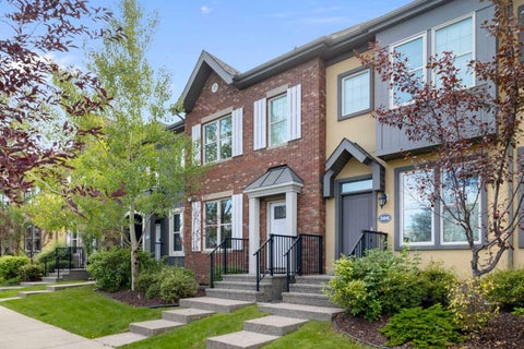 Photo of 388 Quarry Park Boulevard SE, Calgary, AB T2C 5M9 (MLS # A2341923)