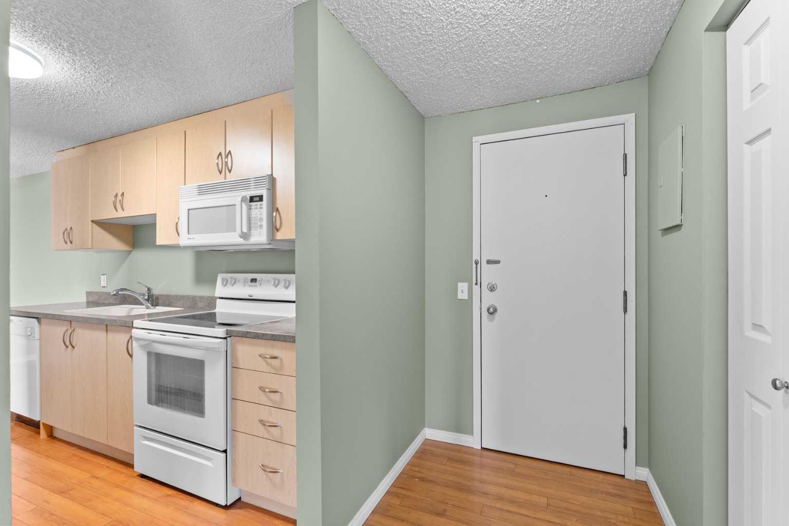 280 Banister Drive 207