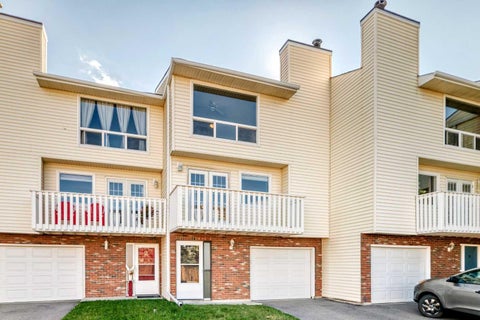 Photo of 24 Cascade Place #3, Cochrane, AB T4C 0G6 (MLS # A2338641)