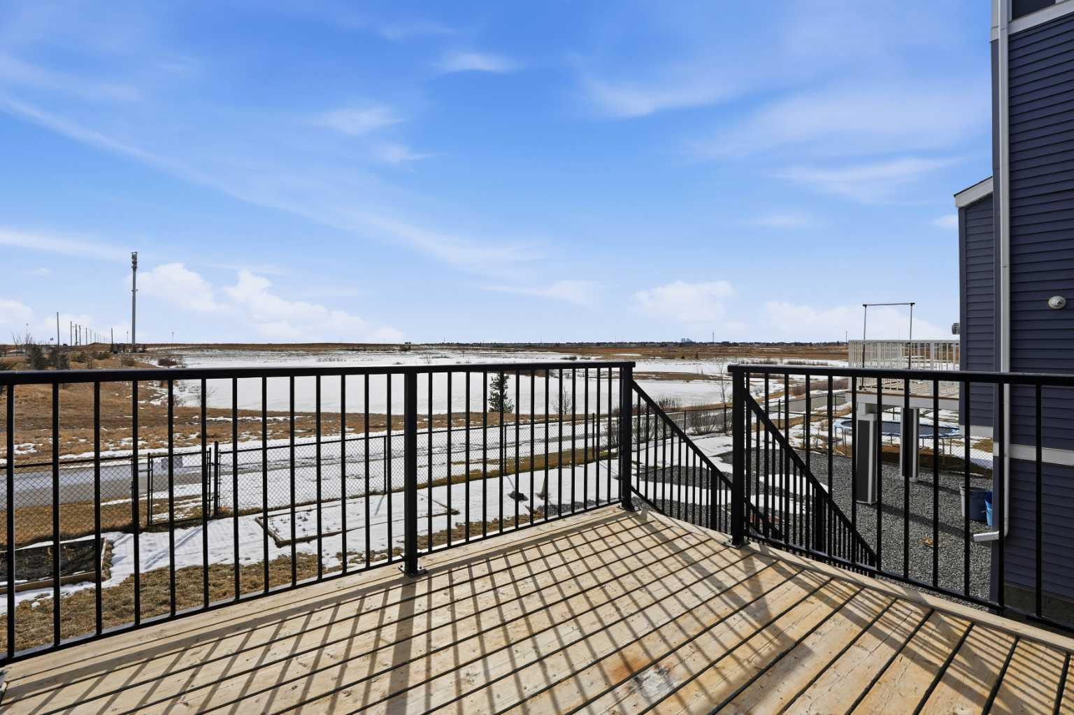 111 Homestead Close NE