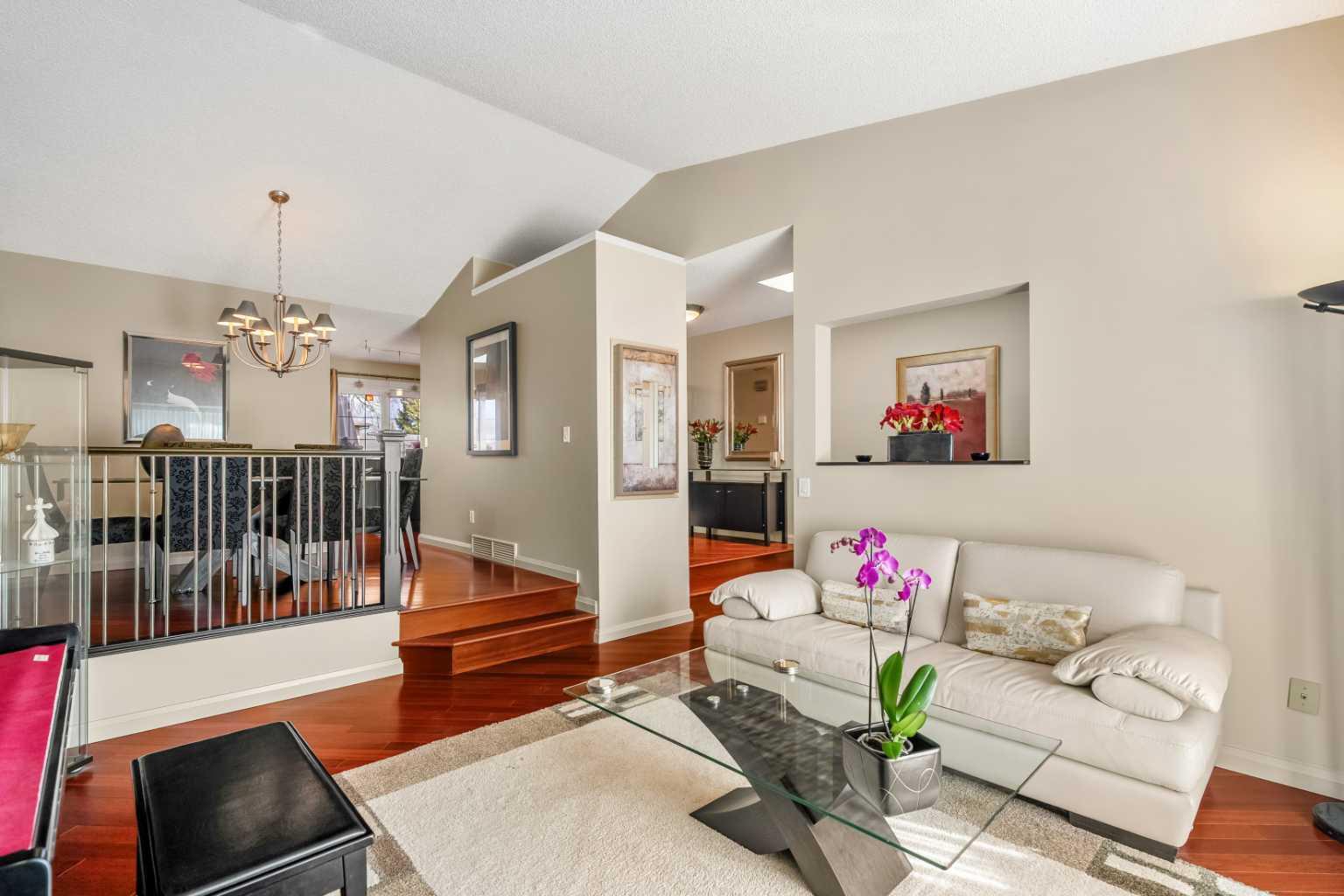 91 Sun Valley Drive SE