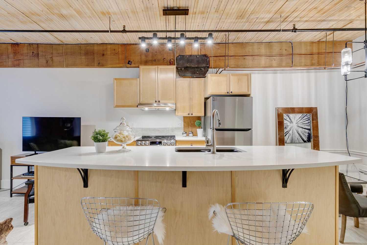 535 10 Avenue SW 204