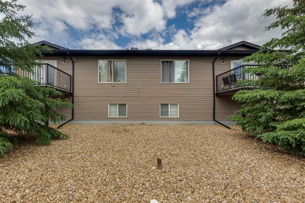 Photo of 4626 51 Avenue, Rimbey, AB T0C 2J0 (MLS # A2309729)