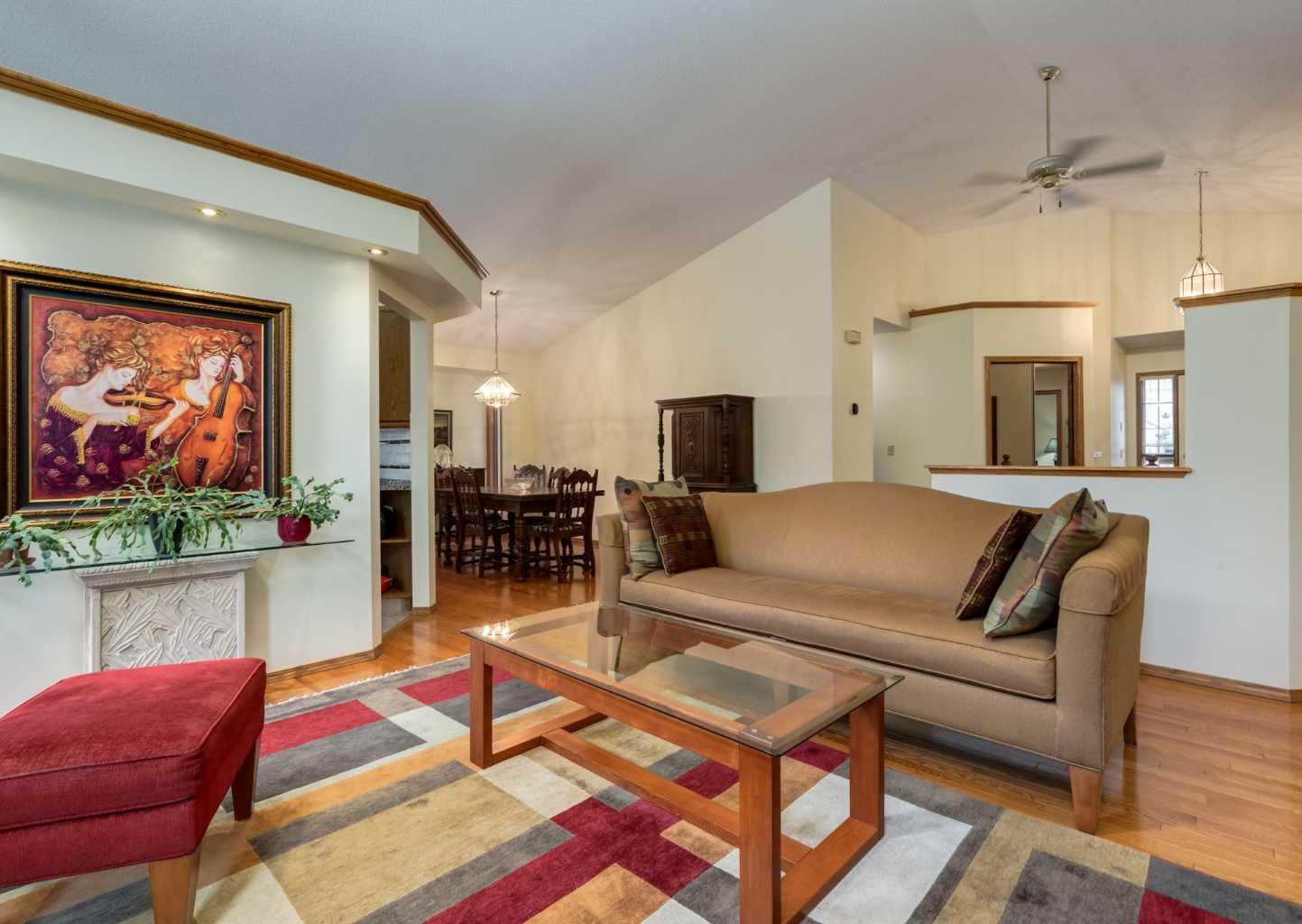 206 Hawkside Mews NW
