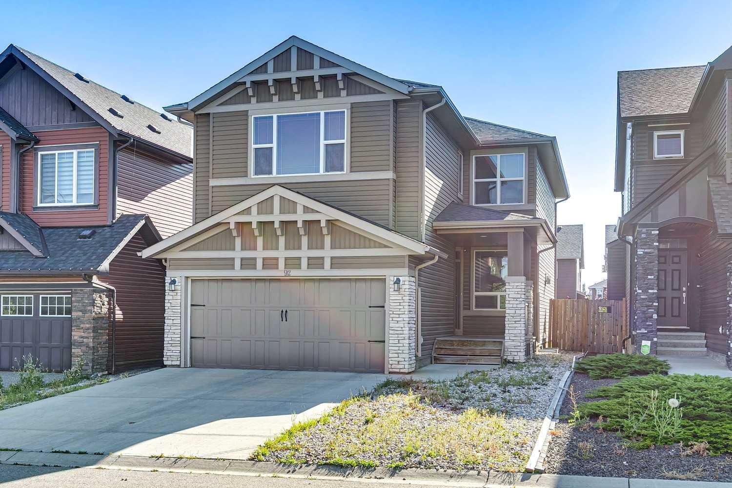 92 Cougar Ridge Close SW