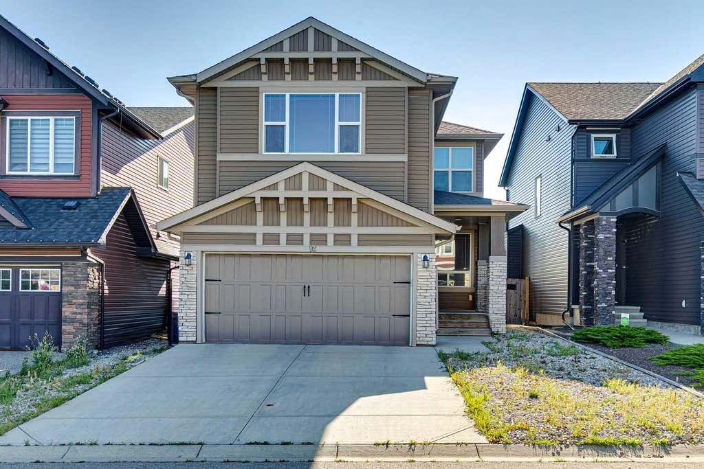 Photo of 92 Cougar Ridge Close SW, Calgary, AB T3H 0V4 (MLS # A2334290)