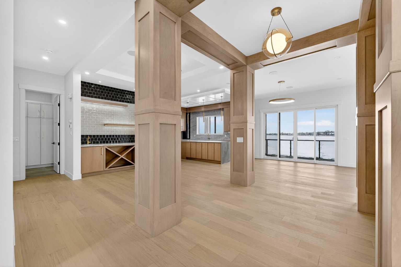 960 South Shore Terrace