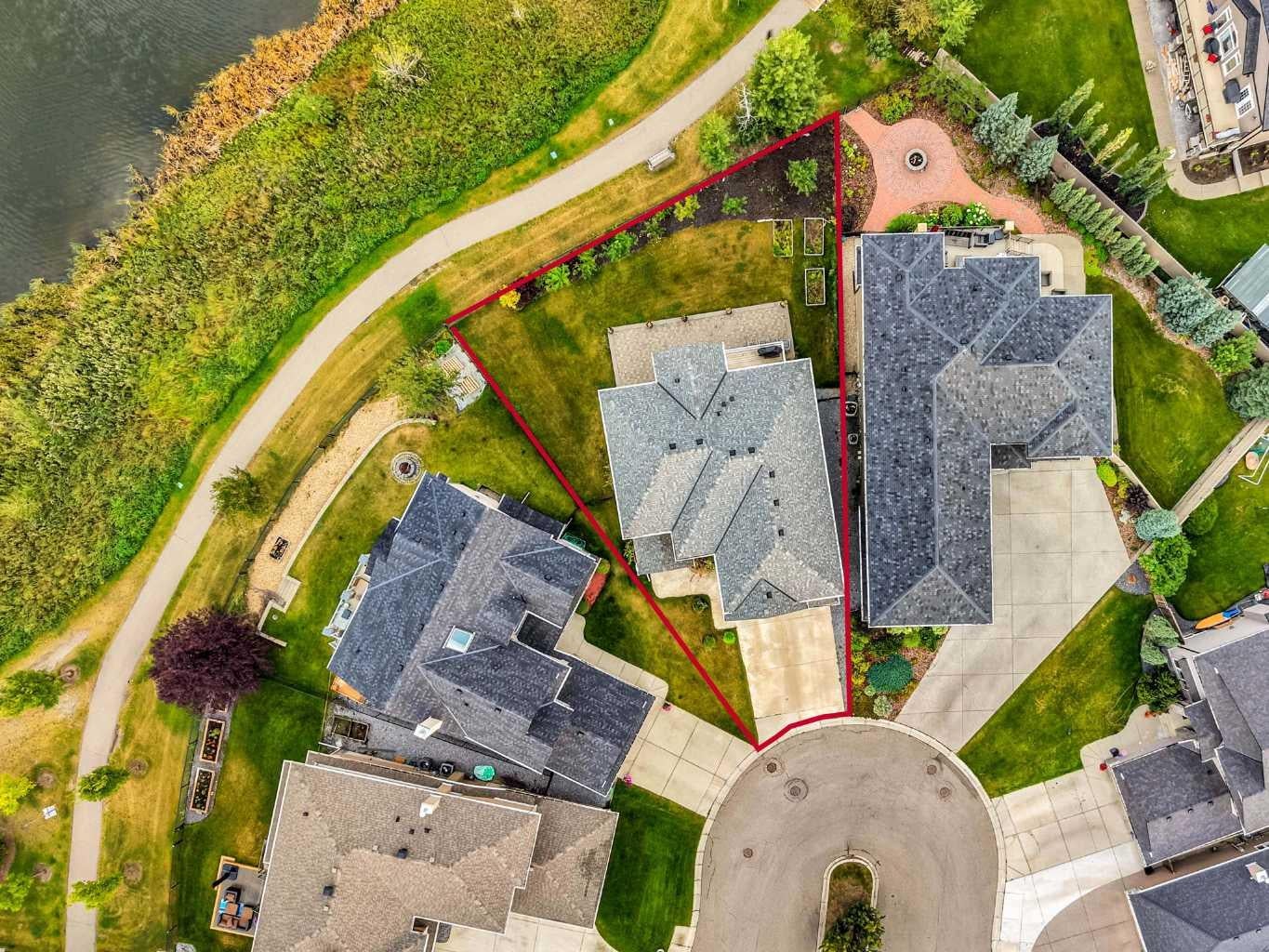 11 Panatella Gardens NW