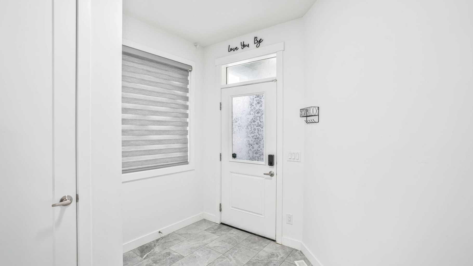 1025 Iron Landing Way