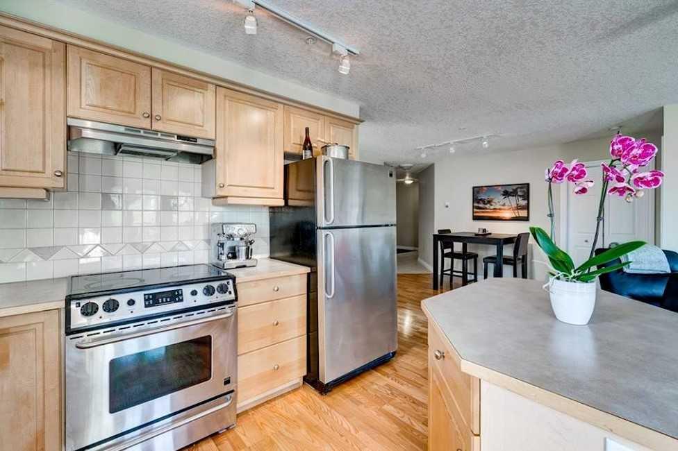 630 10 Street NW 306
