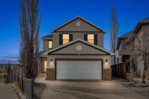 Photo of 69 Evansbrooke Park NW, Calgary, AB T3P 1E4 (MLS # A2303926)