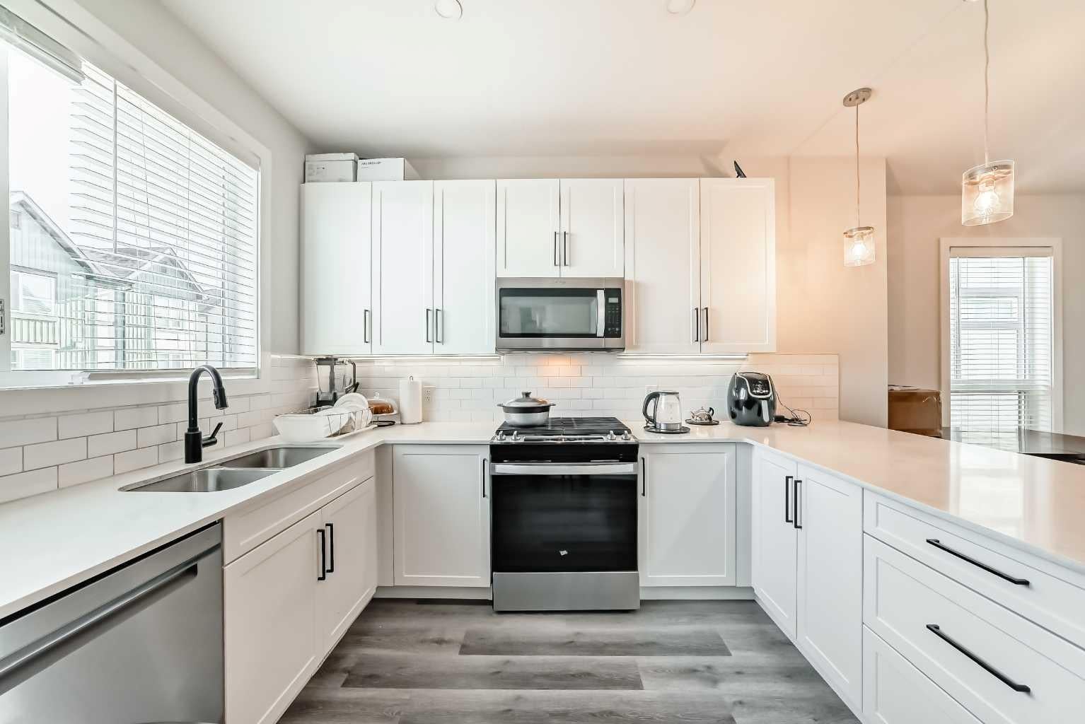 30 Evanscrest Park NW