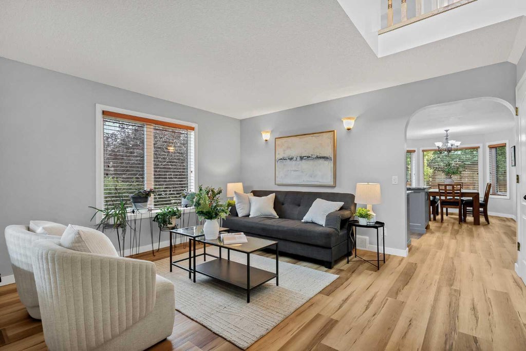 Photo of 167 Fairways Close NW, Airdrie, AB T4B 2P4 (MLS # A2339330)