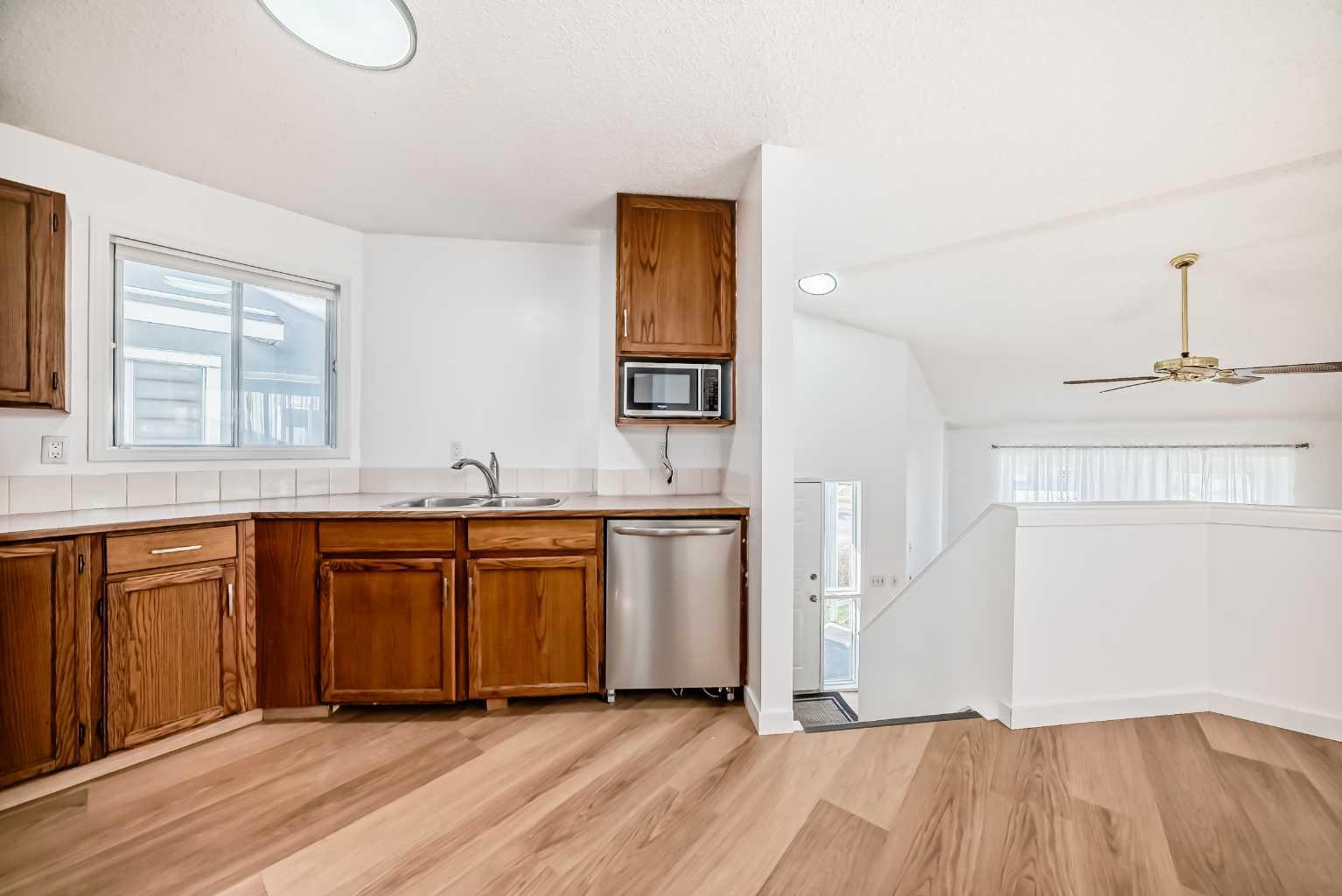 314 Castleridge Drive NE