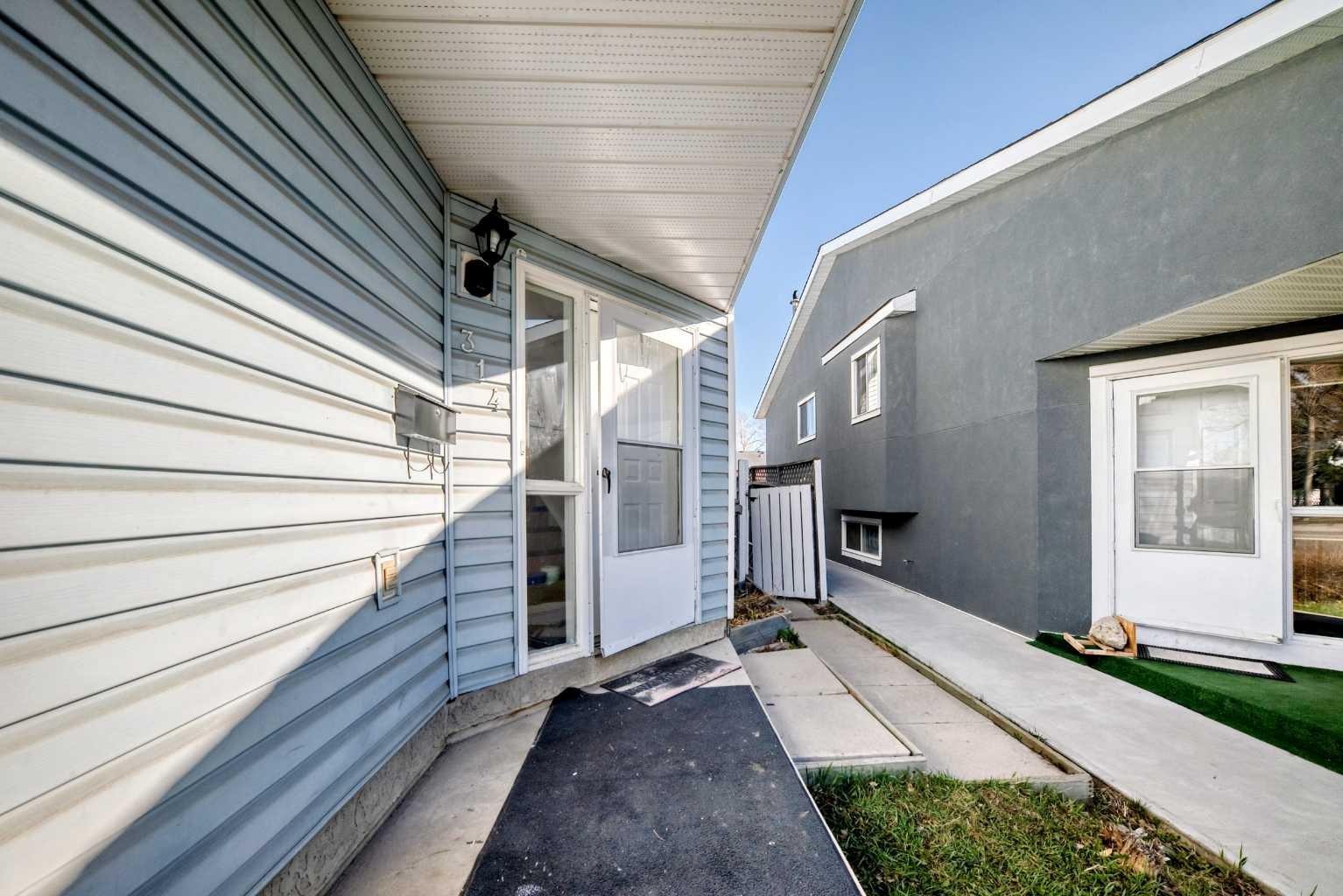 314 Castleridge Drive NE