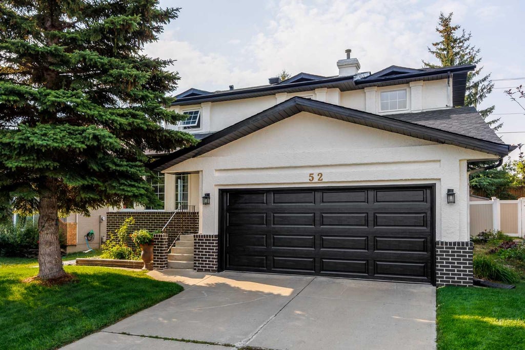 Photo of 52 Shawnee Way SW, Calgary, AB T2Y 2V4 (MLS # A2338976)