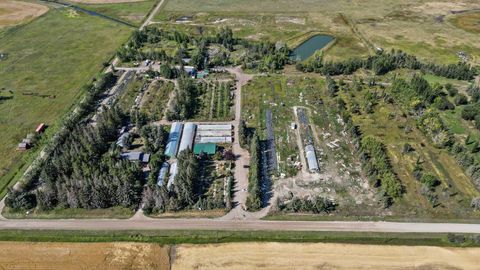 243015 BOUNDARY Road Rural Rocky View County AB T1X 2J7