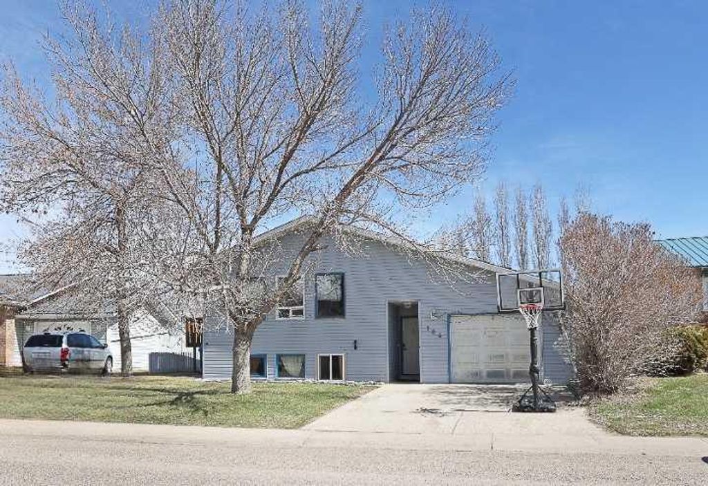 Photo of 184 Upland Boulevard W, Brooks, AB T1R 0R1 (MLS # A2302379)