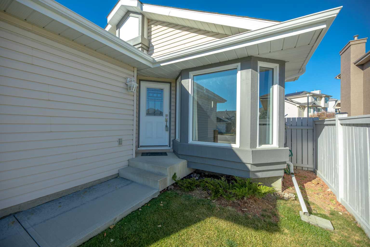 215 Hidden Vale Place NW
