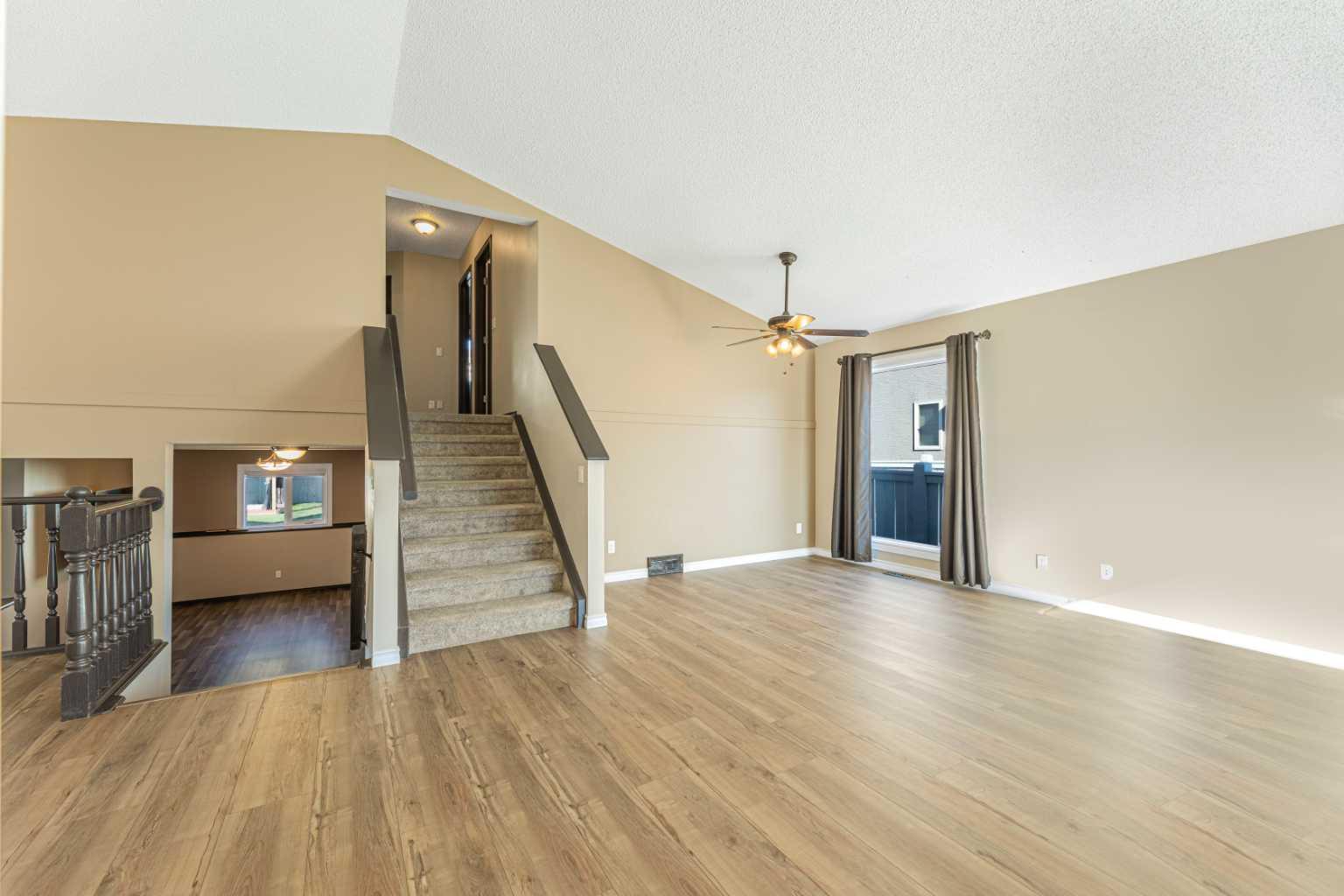 215 Hidden Vale Place NW