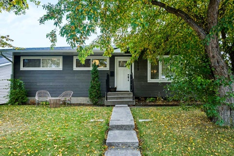 Photo of 115 Flavelle Road SE, Calgary, AB T2H 1E8 (MLS # A2347944)