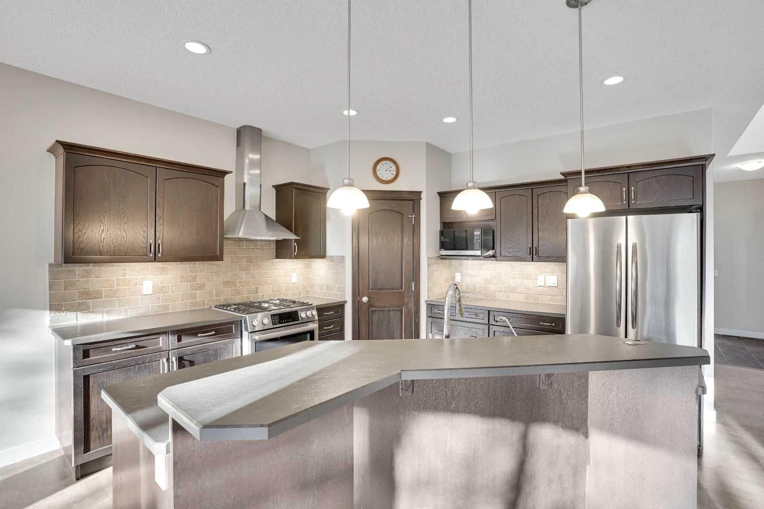 925 Imperial Drive 27