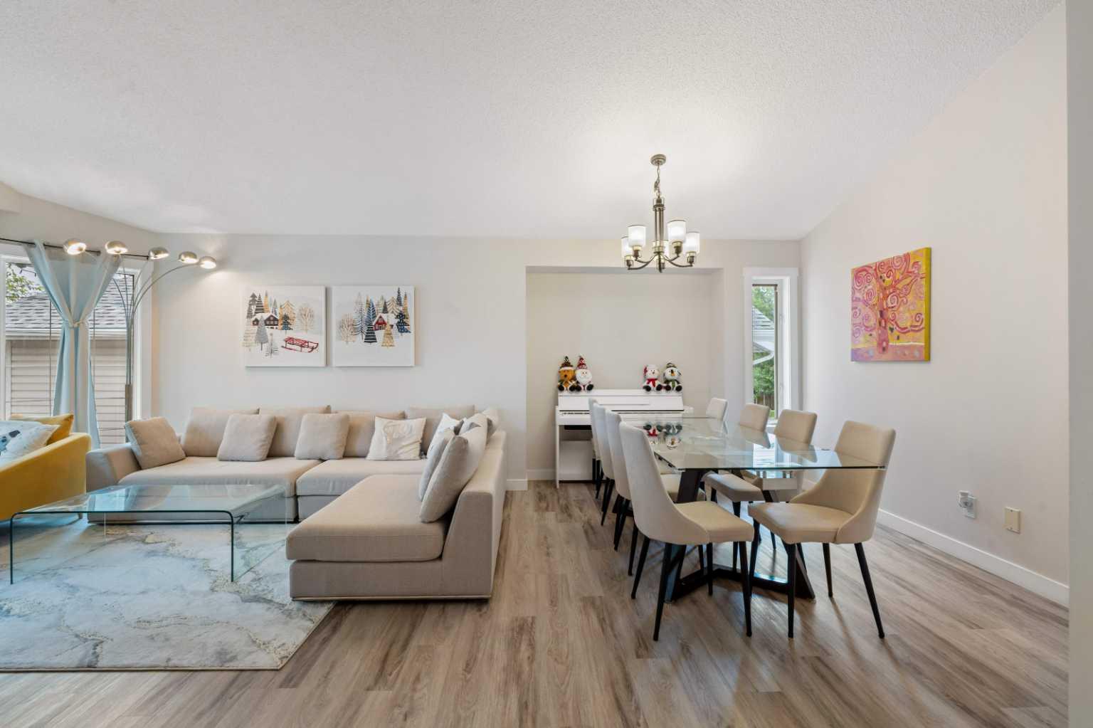 358 Hawkstone Drive NW