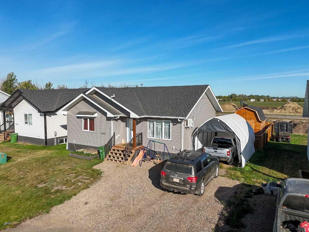 Photo of 10410 105 Avenue, La Crete, AB T0H 2H0 (MLS # A2288914)