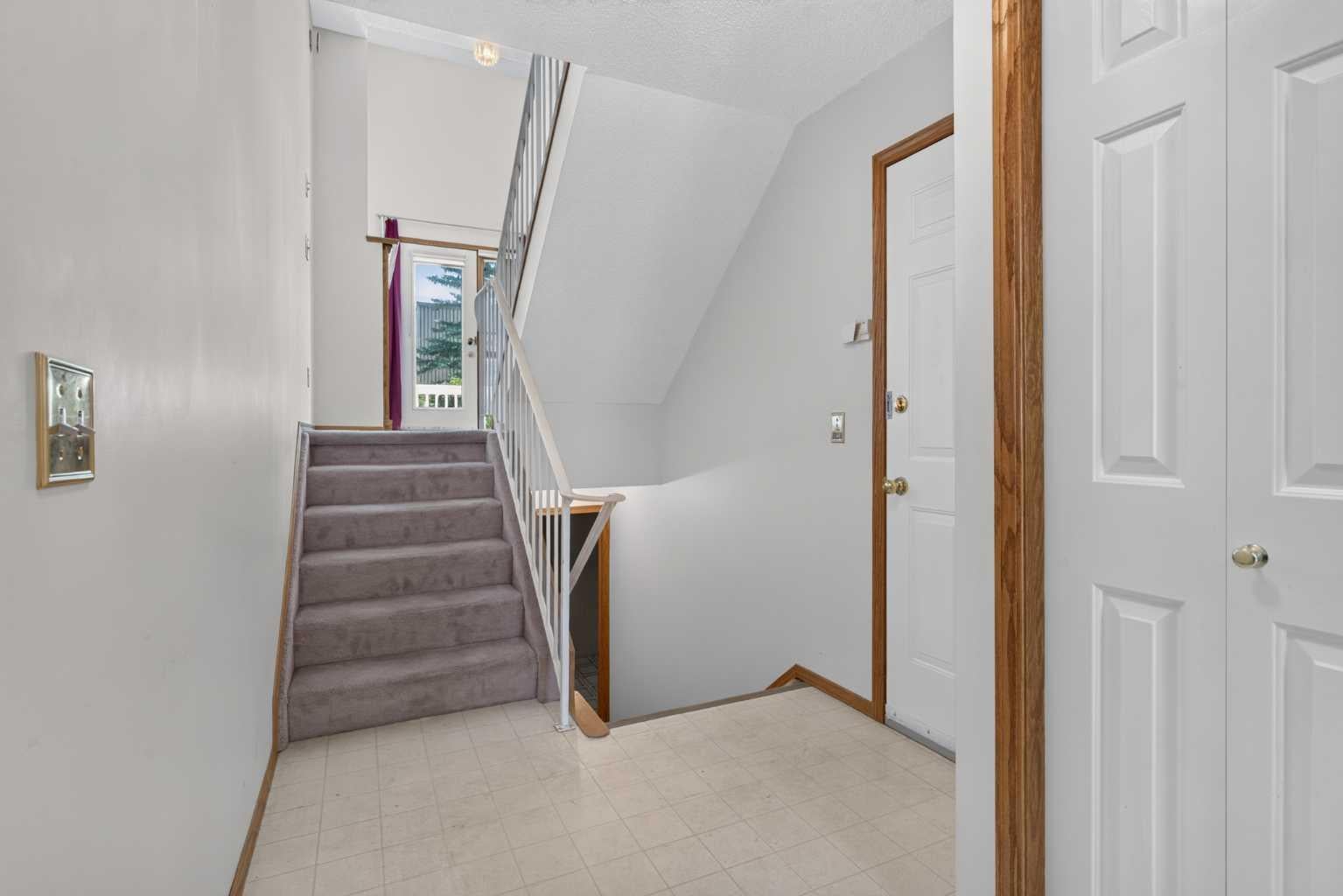 52 Glenbrook Villas SW
