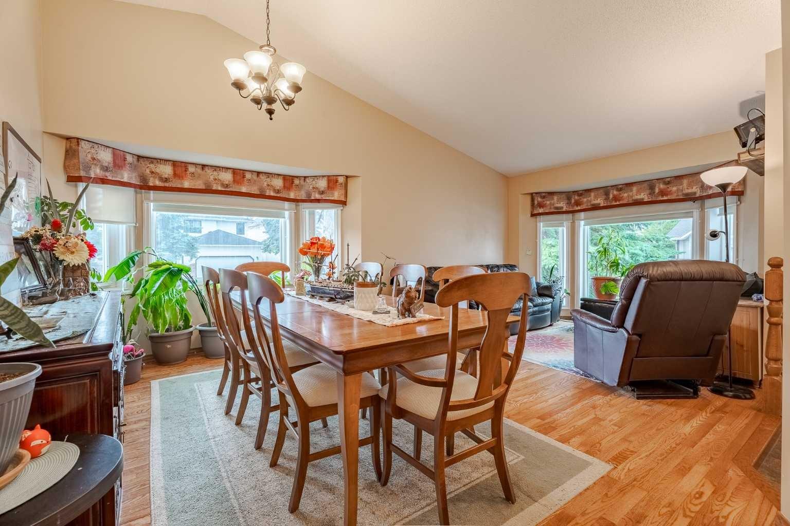 179 Scenic Hill Close NW