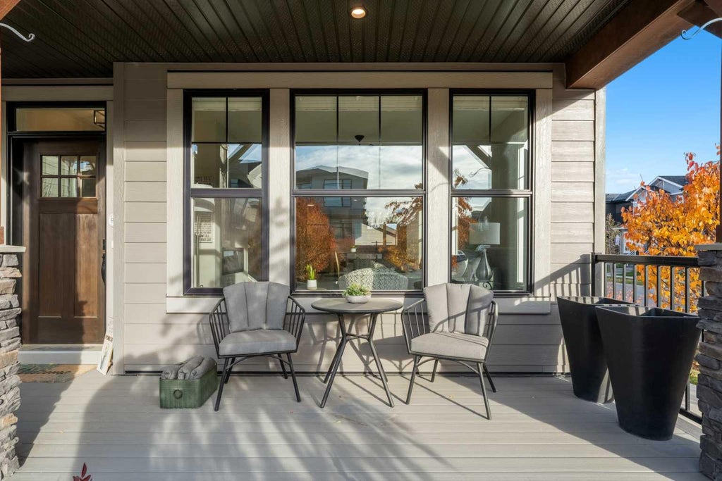 Photo of 120 Treeline Manor SW, Calgary, AB T2Y 0R7 (MLS # A2350456)