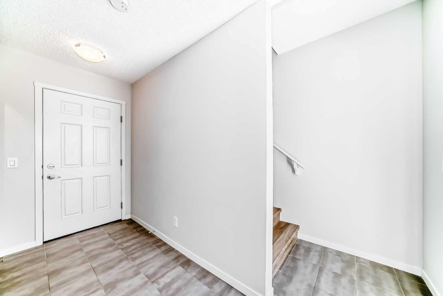 59 Nolanlake Cove NW