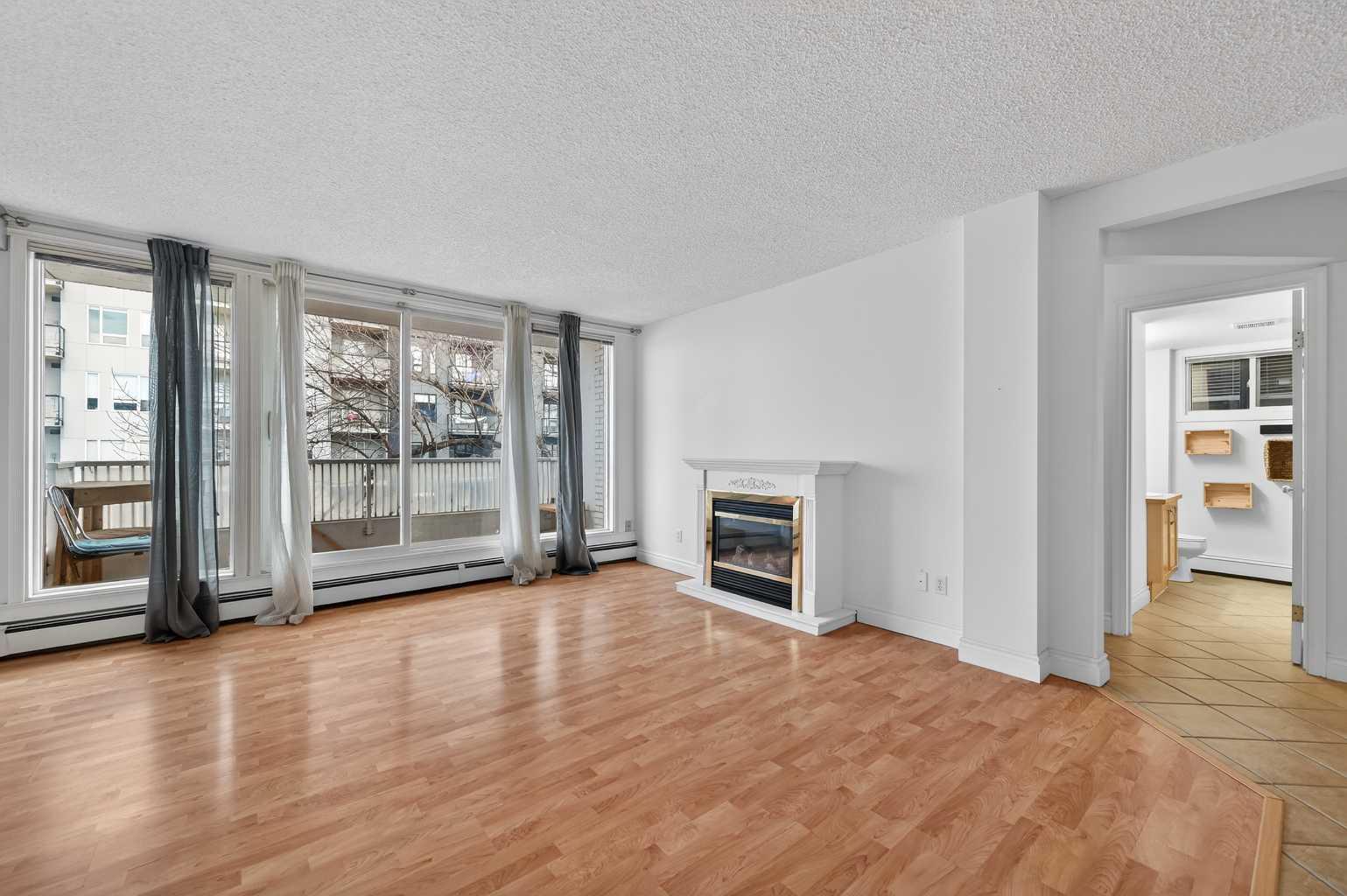 1815 26 Avenue SW 10