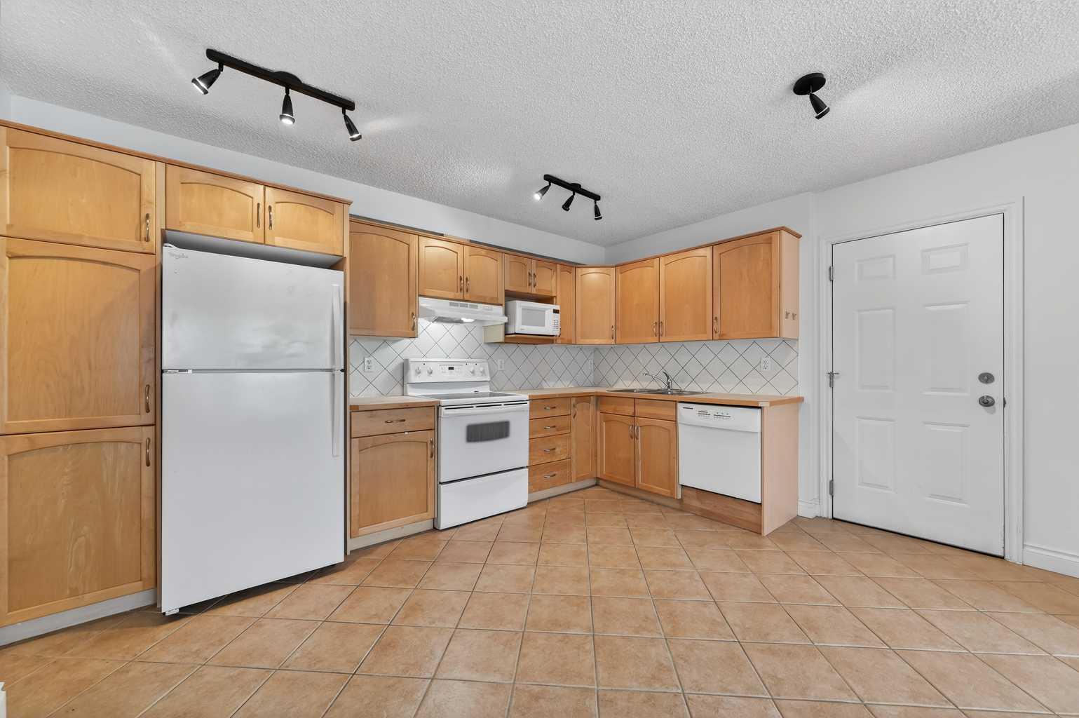 1815 26 Avenue SW 10