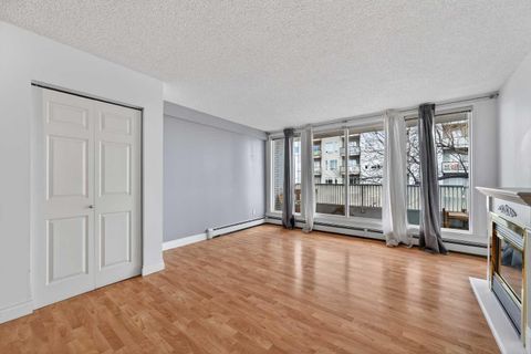 Photo of 1815 26 Avenue SW #10, Calgary, AB T2T 1E2 (MLS # A2297167)