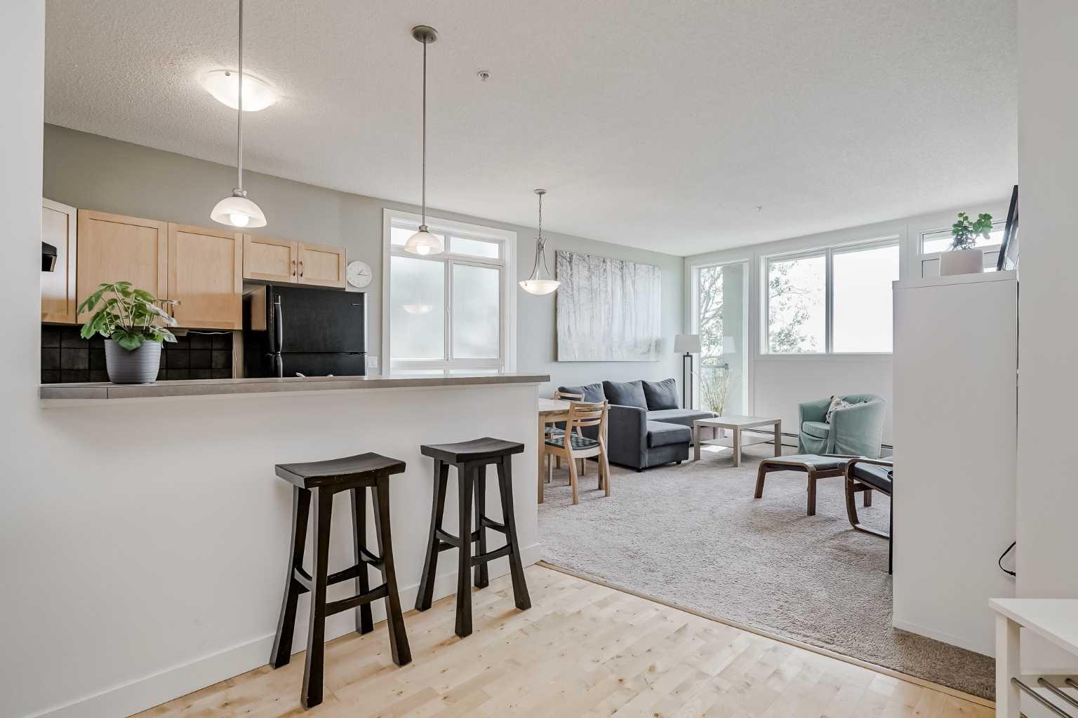 540 5 Avenue NE 301