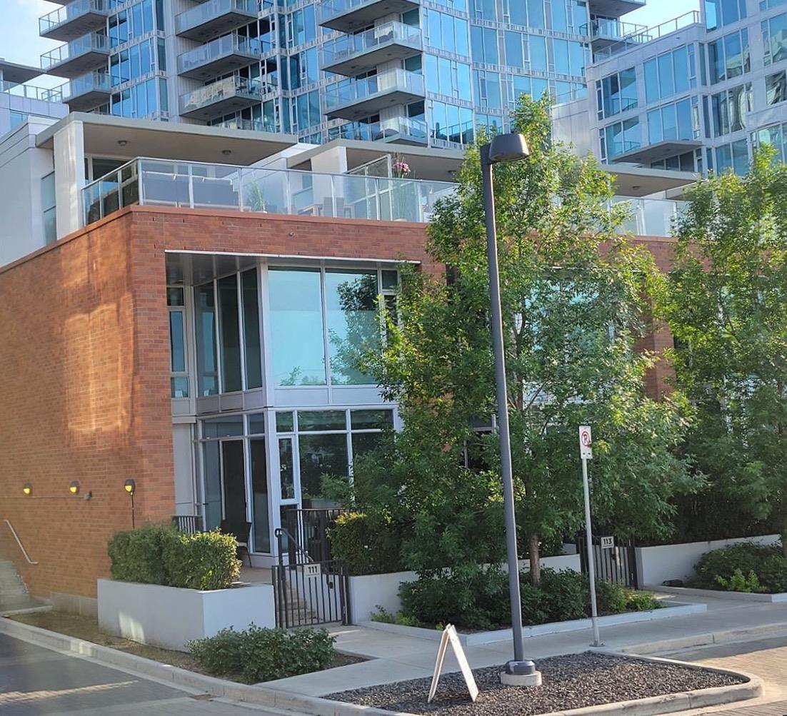 111 Confluence Mews SE