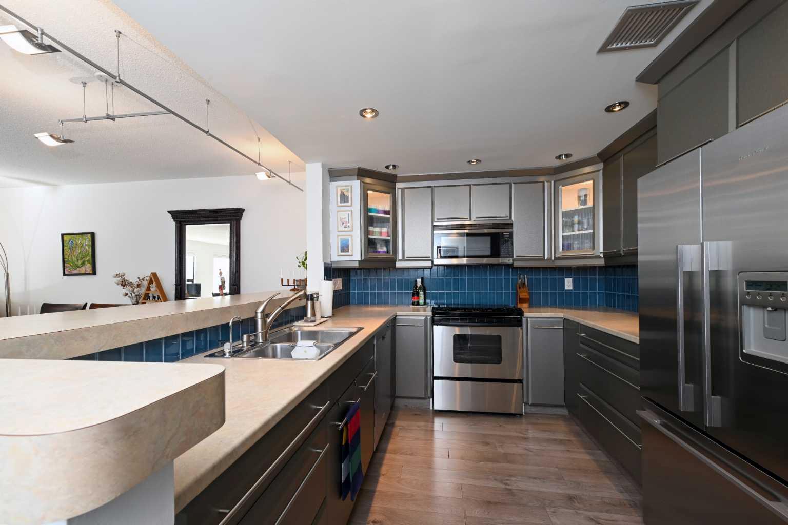 626 24 Avenue SW 302