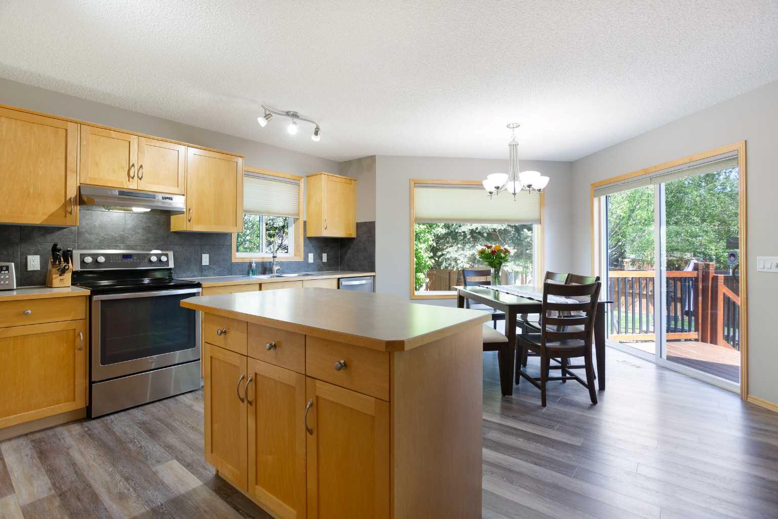 214 Tuscany Ravine Road NW