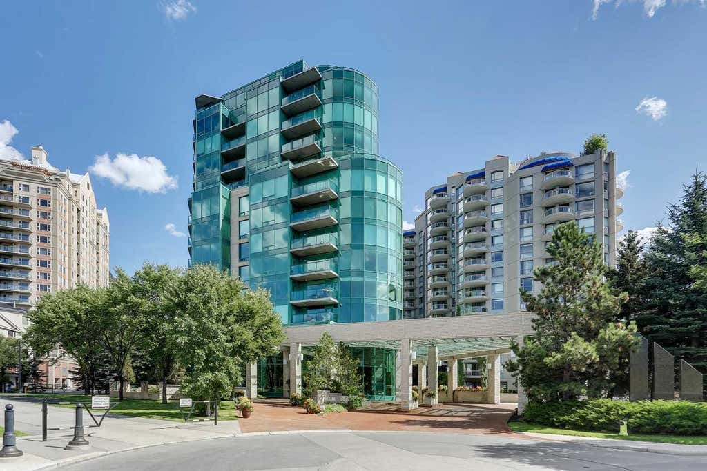 Photo of 837 2 Avenue SW #303, Calgary, AB T2P 0E6 (MLS # A2317517)