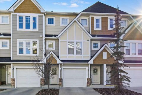 313 Auburn Bay Circle SE Calgary AB T3M 1S6