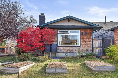 Photo of 52 Sunhurst Road SE, Calgary, AB T2X 1T1 (MLS # A2266811) Photo of 52 Sunhurst Road SE, Calgary, AB T2X 1T1 (MLS # A2266811)